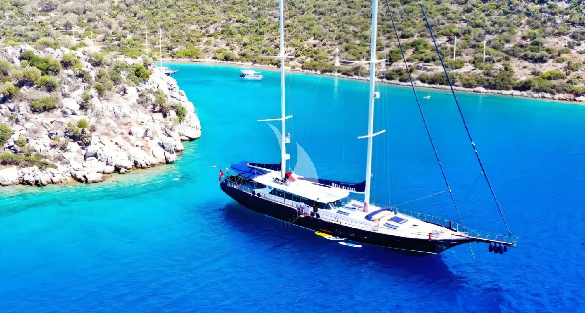PERLA DEL MARE luxury yacht