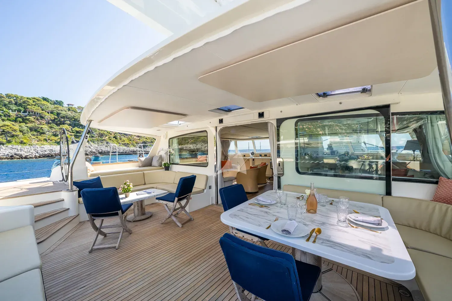 MIROVIA yacht photo