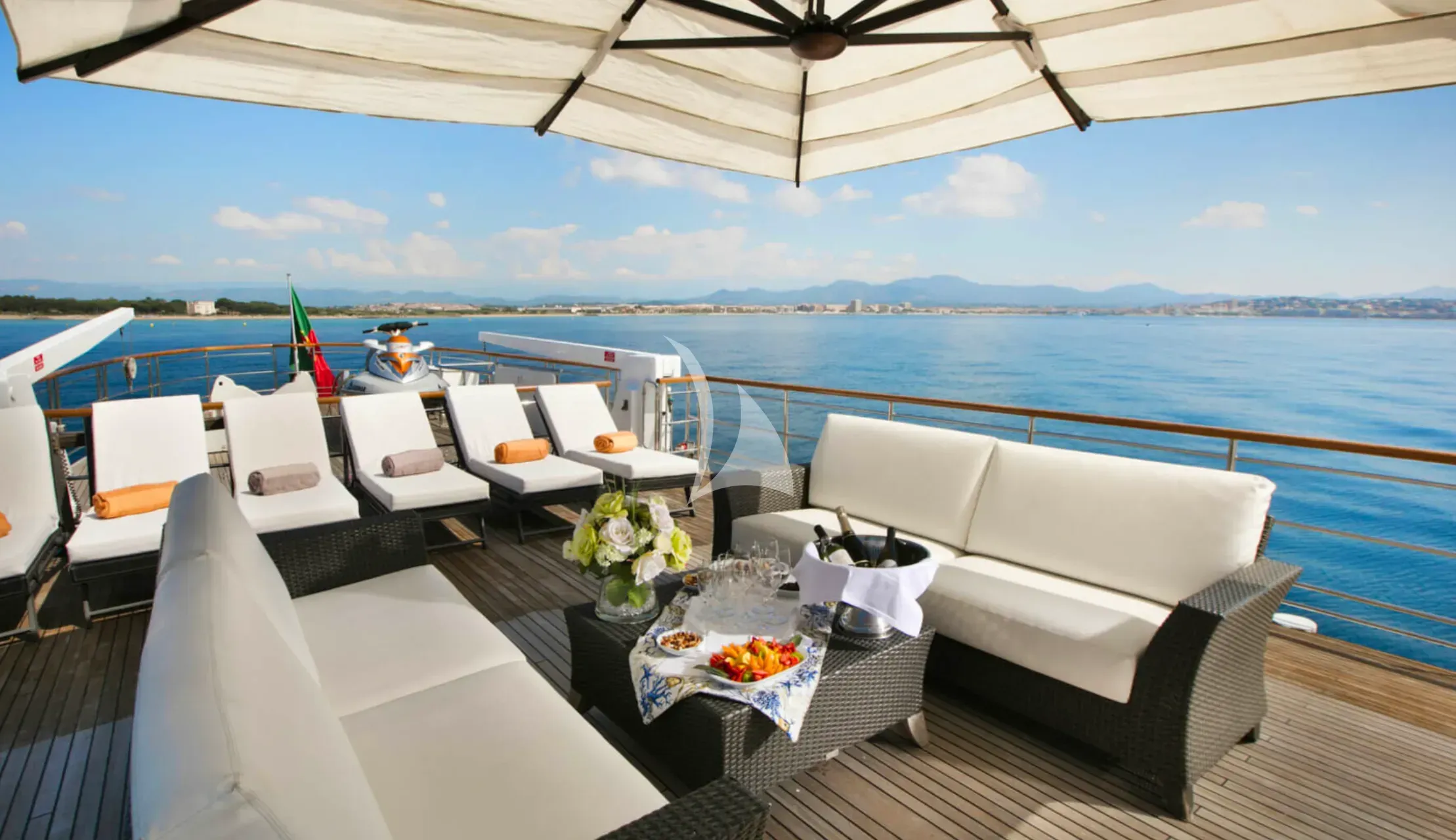 Lady Jersey yacht photo