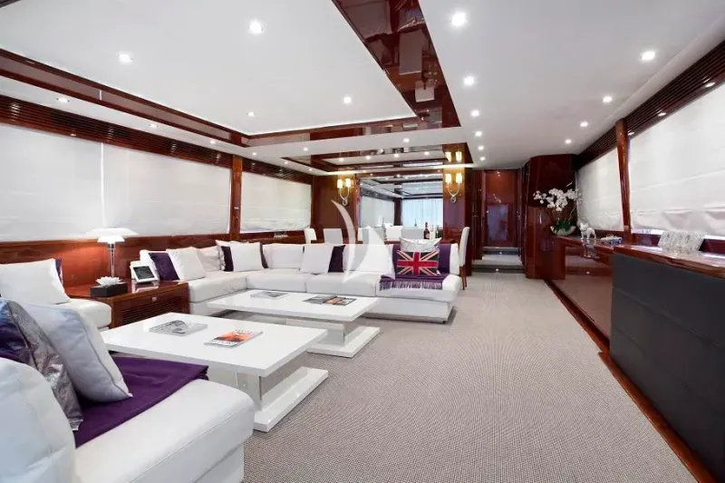 Molly Malone - interior 5