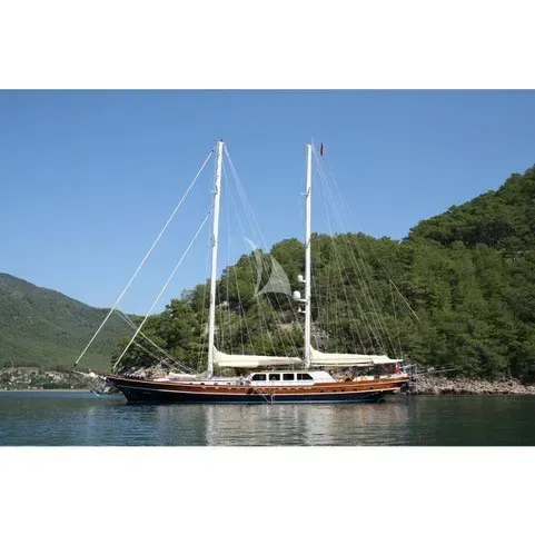 KAYA GUNERI V yacht photo