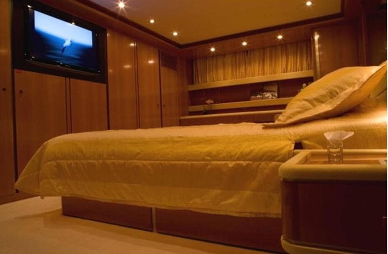 SUNLINER X master cabin