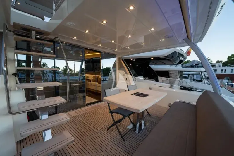 GOOD TIMES yacht photo