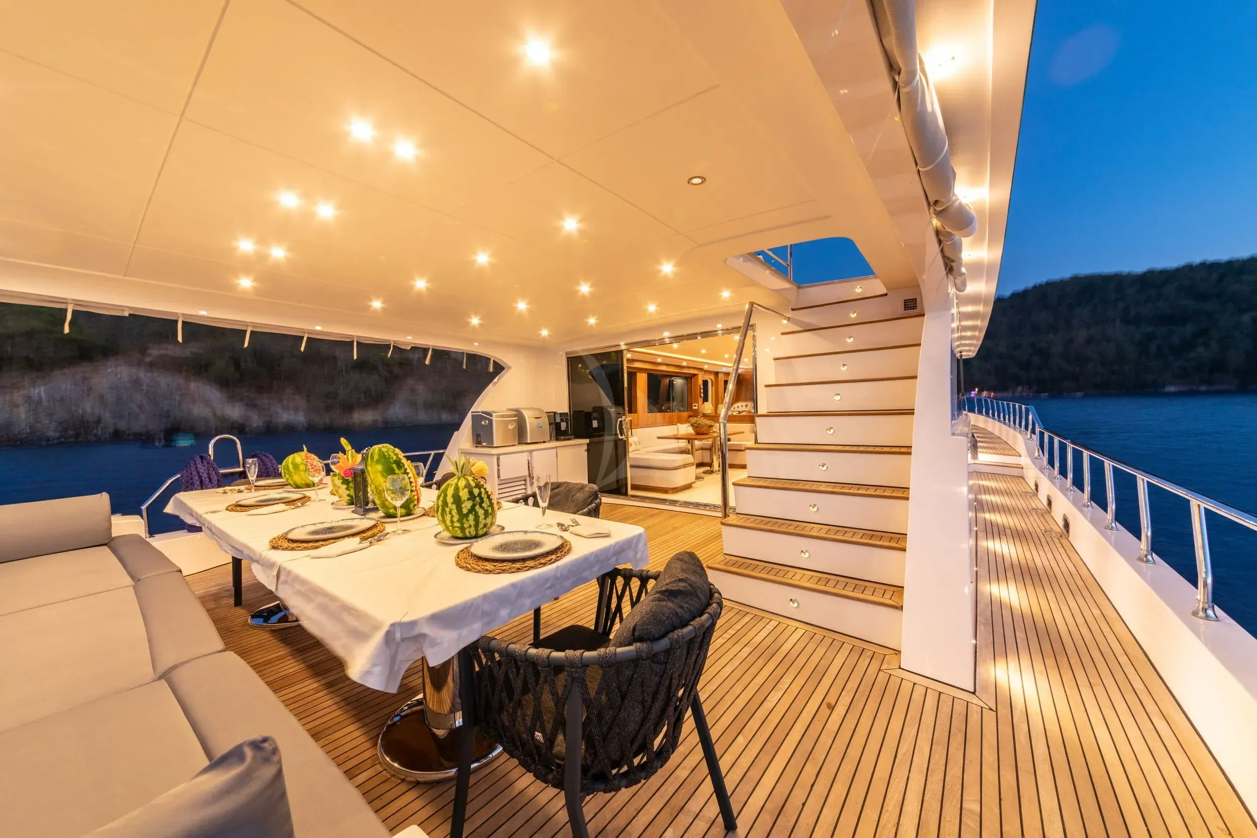 FLOKI yacht photo