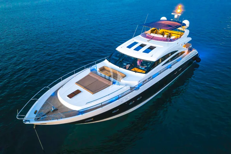 AGAVE yacht photo