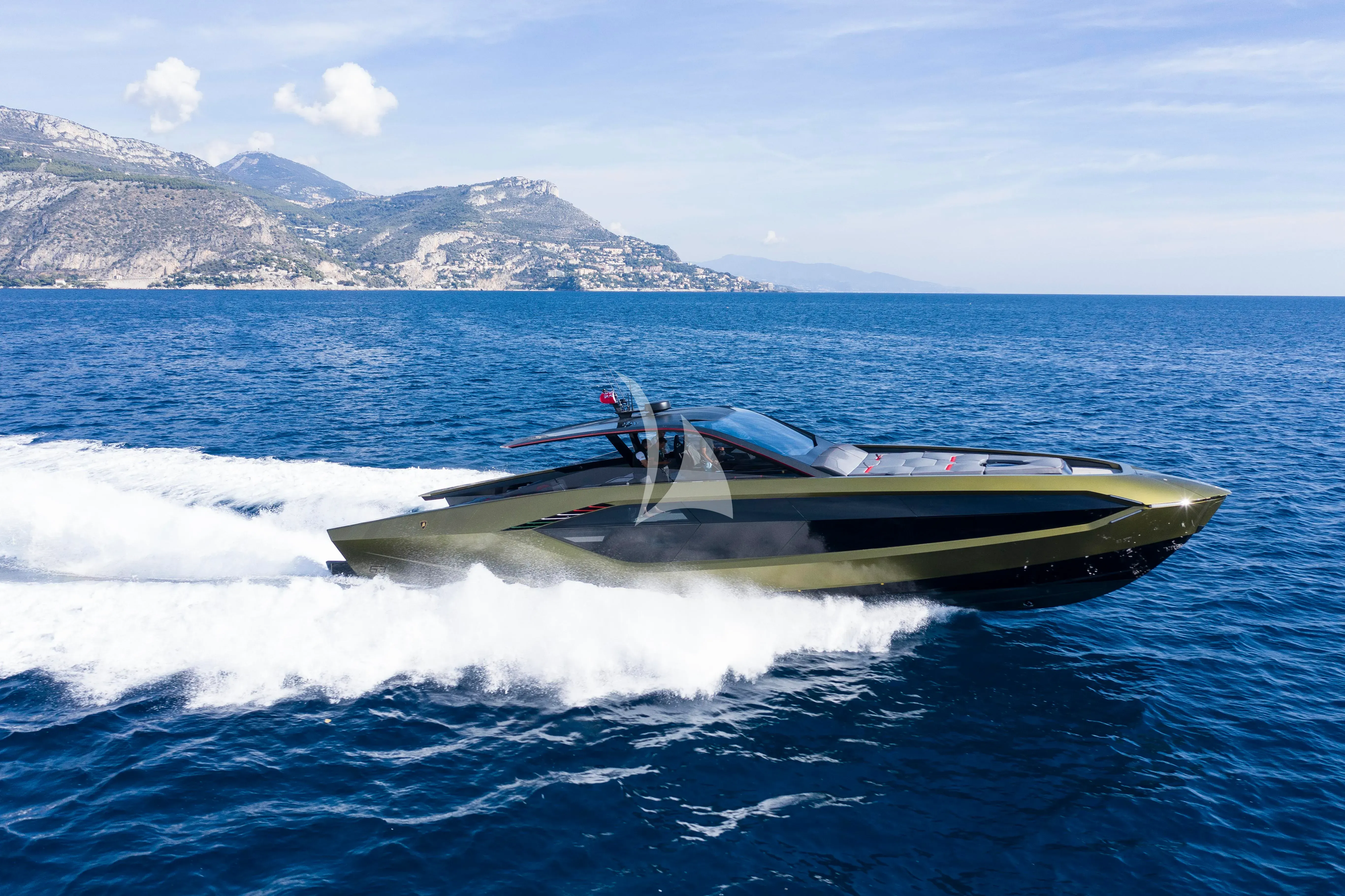 Fast One luxury yacht