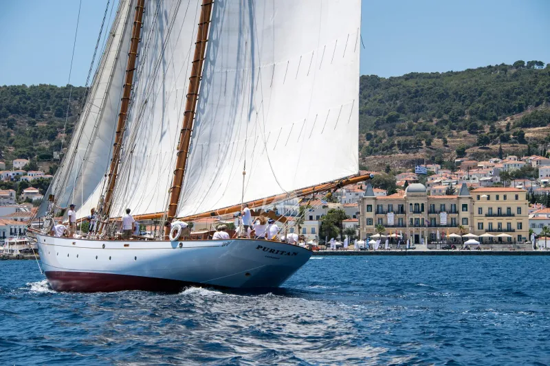 PURITAN - exterior 2