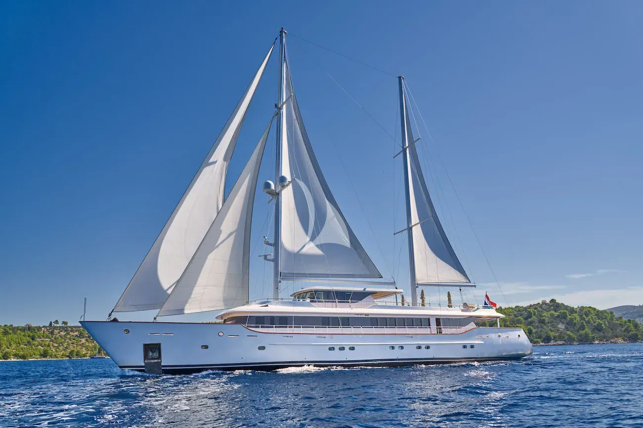 OMNIA luxury yacht
